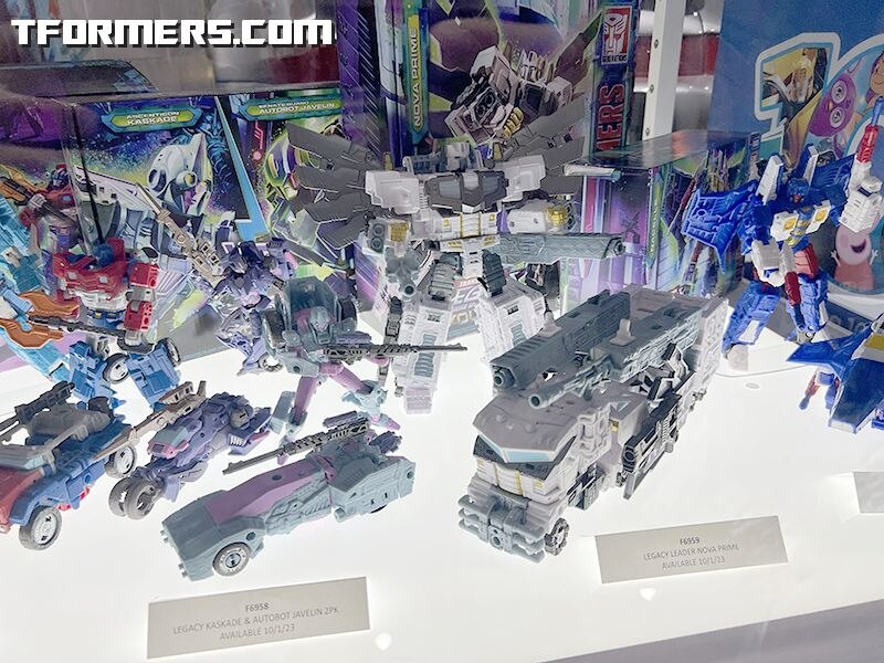 Transformers Legacy Evolution Leader Class Nova Prime  (9 of 45)