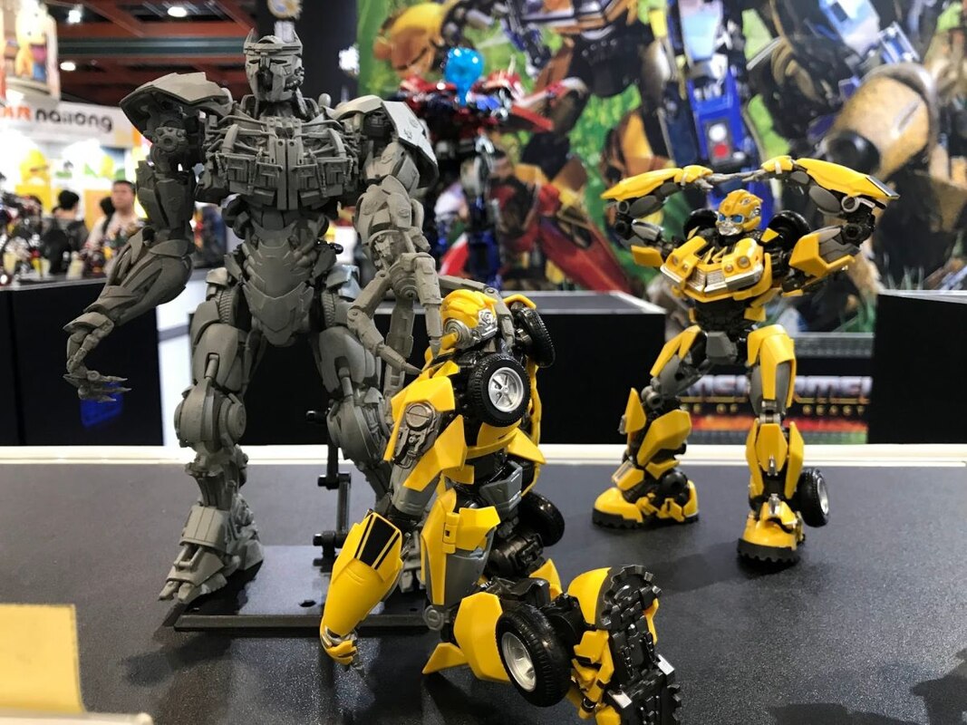 rotb yolopark scourge at a comic con : r/transformers