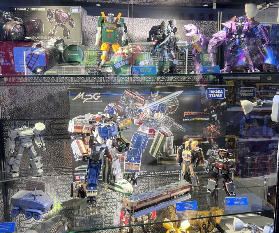 Hasbro & Takara Transformers New Products Booth Images From ACGHK2023
