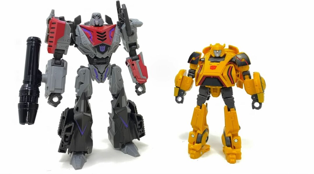 Image Of Gamer Edition Megatron Voyager From War For Cybertron Studio Series  (21 of 33)