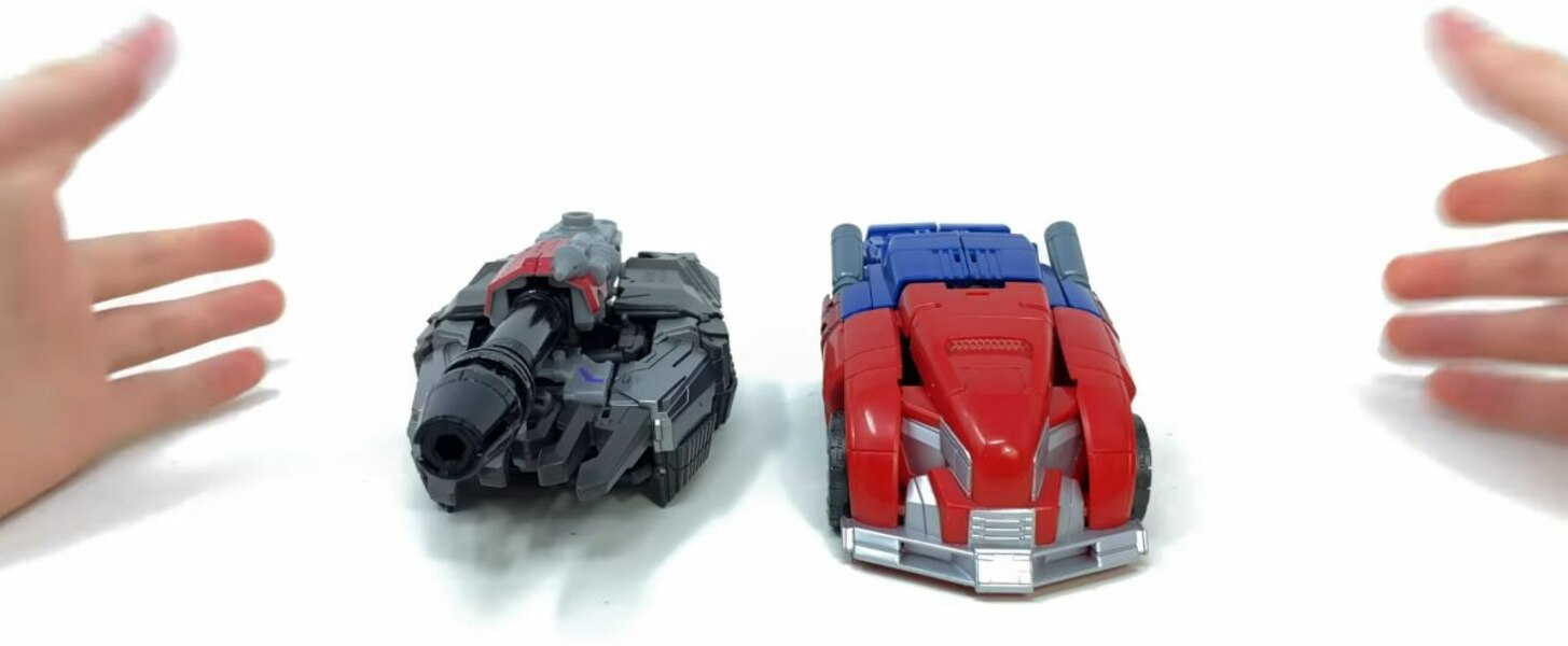 Image Of Gamer Edition Megatron Voyager From War For Cybertron Studio Series  (26 of 33)