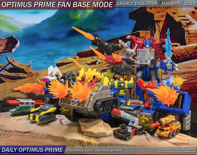 Daily Prime   Legacy Evolution Armada Optimus Prime Fan Base Mode 1 (1 of 2)
