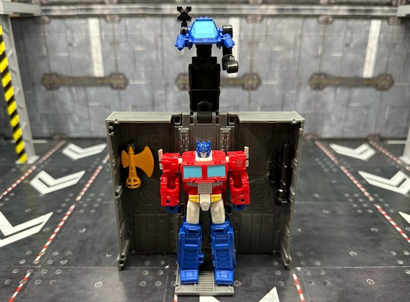 Image Of Core Class Optimus Prime & Bumblebee Playset For Legacy Evolution Exclusives  (10 of 26)