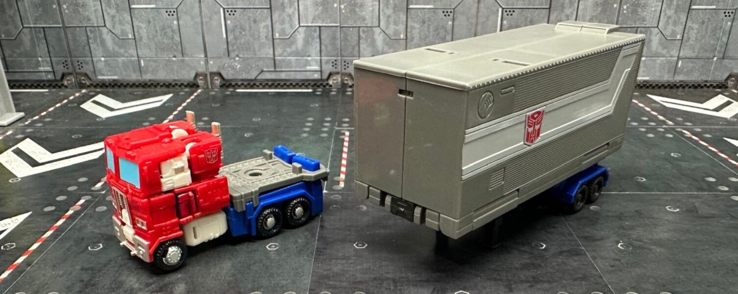 Image Of Core Class Optimus Prime & Bumblebee Playset For Legacy Evolution Exclusives  (19 of 26)