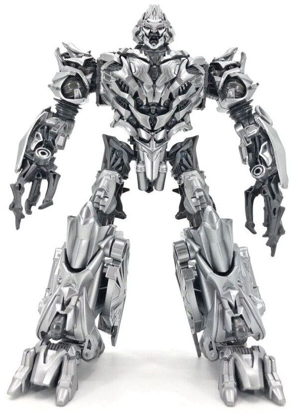 15th Anniversary Megatron In Hand Images From Studio Series Decepticons Boxed Set  (1 of 10)