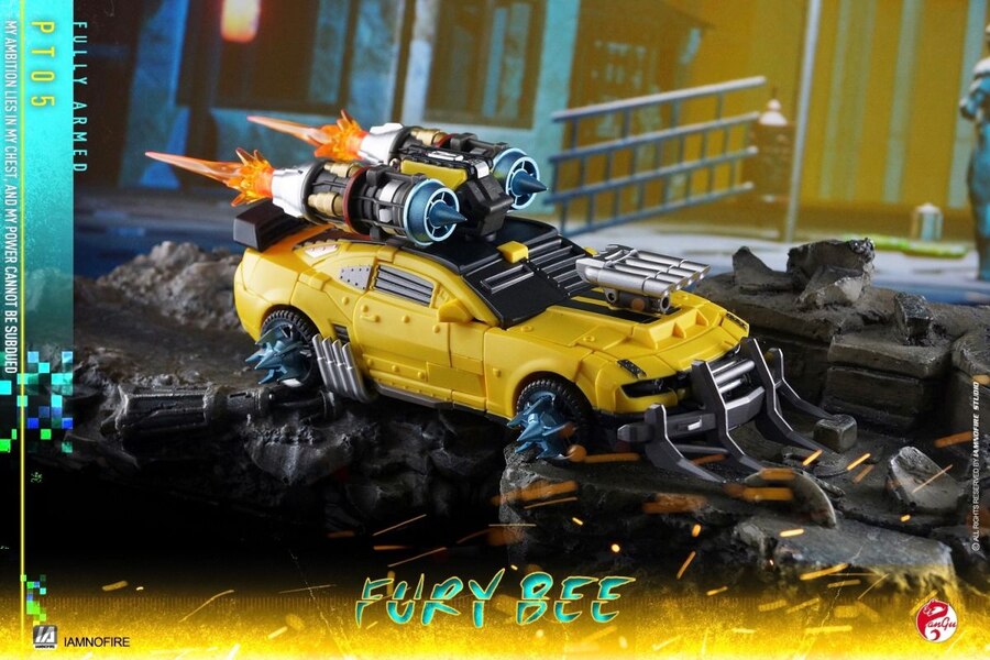 Pangu Toys Fury Bee Toy Photography Image Gallery By IAMNOFIRE  (1 of 18)