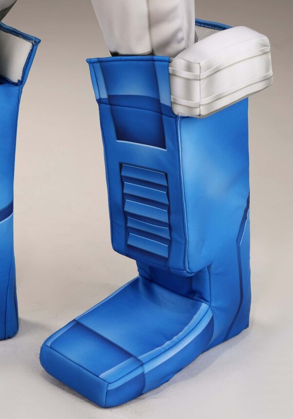 Image Of Optimus Prime Exclusive Transformers G1 Halloween Costume  (27 of 34)