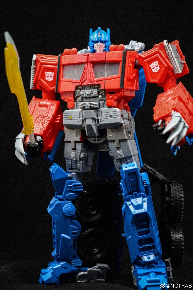 Top 10 Times Optimus Prime Went Beast Mode 