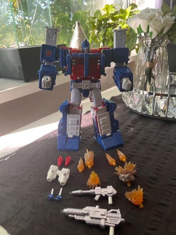 Image Of 1986 Commander Ultra Magnus From Transformers Studio Series  (4 of 12)