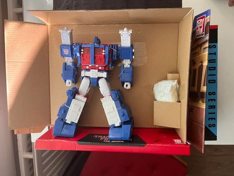 Image Of 1986 Commander Ultra Magnus From Transformers Studio Series  (5 of 12)