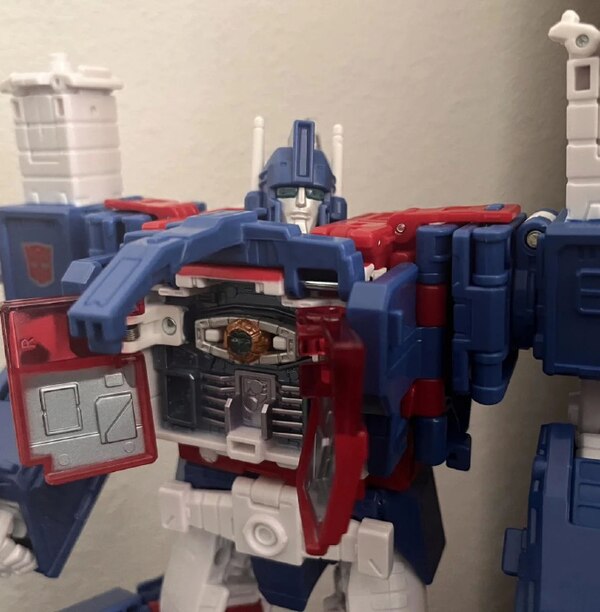 Image Of 1986 Commander Ultra Magnus From Transformers Studio Series  (9 of 12)