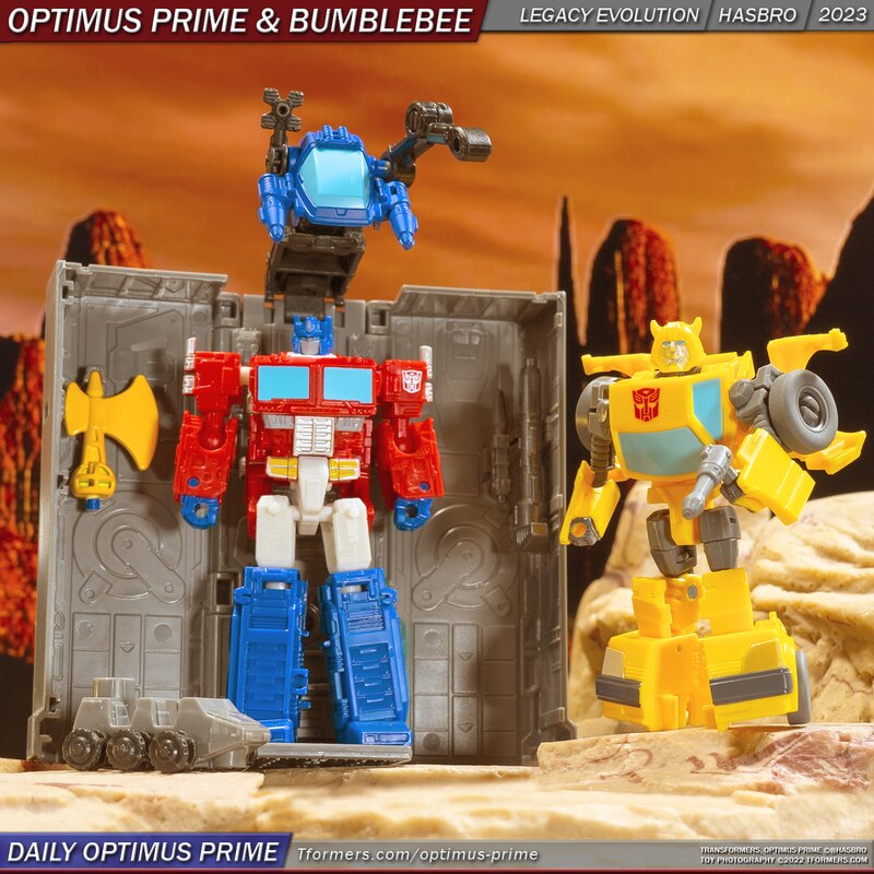 Legacy Evolution Optimus Prime & Bumblebee Core Class 2-Pack