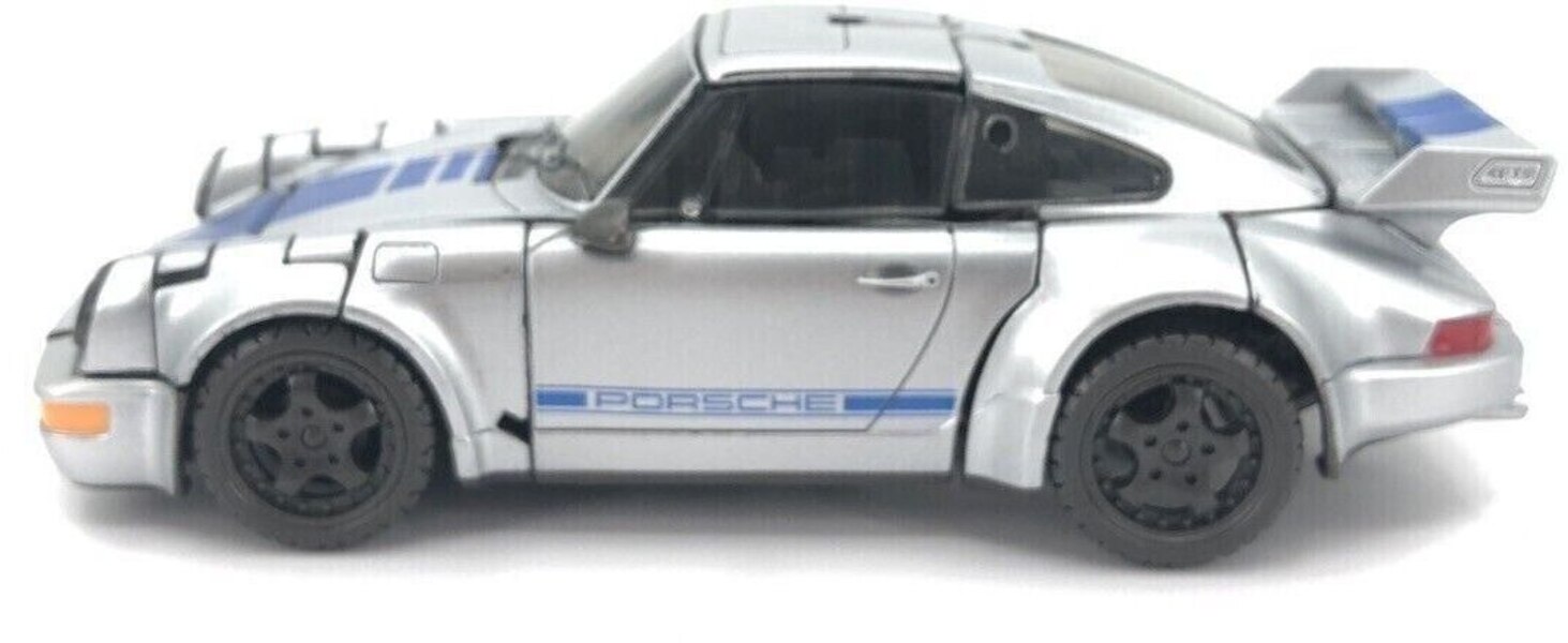 Image Of 105 Deluxe Autobot Mirage Transformers Rise Of The Beasts ROTB Studio Series  (8 of 13)