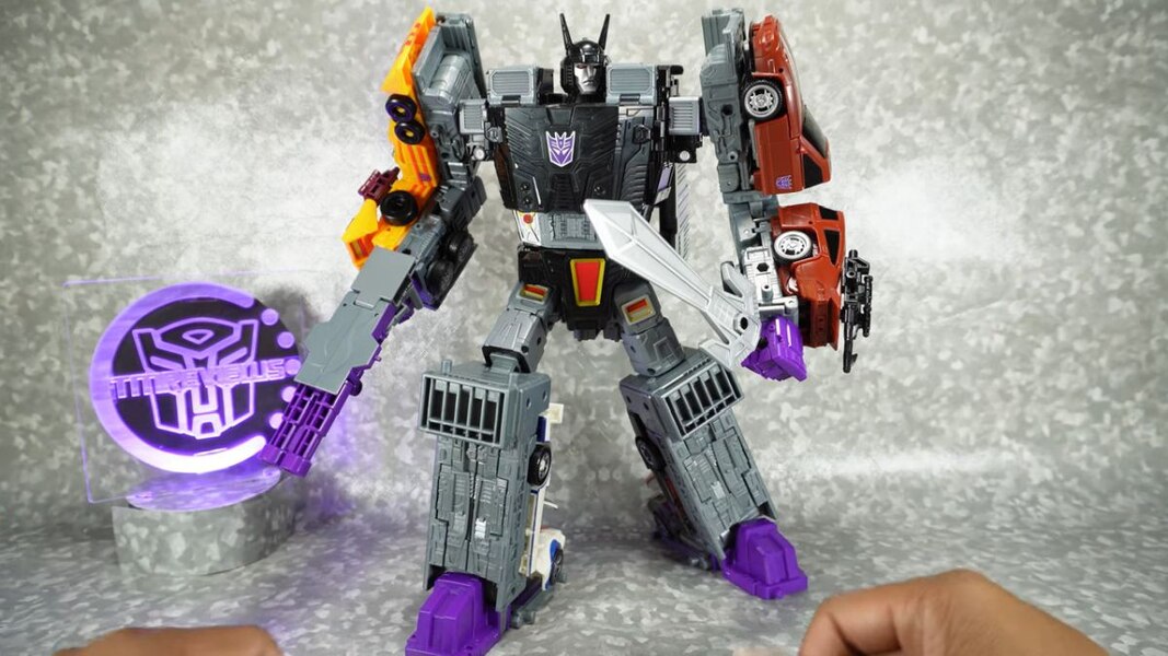 Image Of Stunticons Menasor Transformers Legacy Evolution Exclusive  (16 of 16)