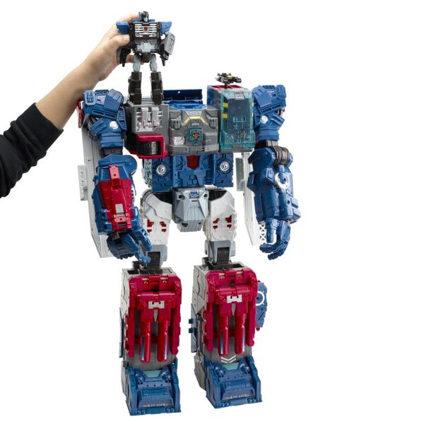 Image Of Fortress Maximus Titan Class Reissue  Transformers Generations Titans Return  (6 of 15)