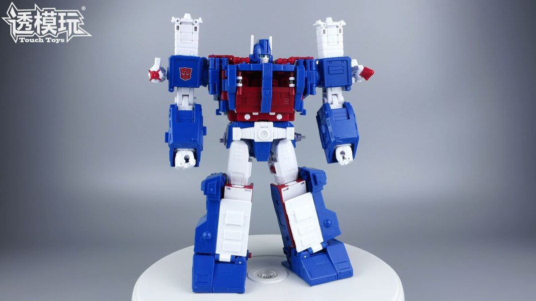 Image Of 1986 Commander Ultra Magnus In Hand Studio Series Transformation  (64 of 68)