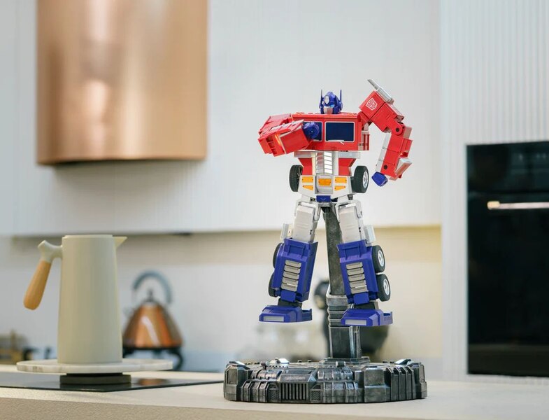 Image Of Optimus Prime AI Base Charging Stand For Robosen Transformers Flagship Elite  (18 of 20)