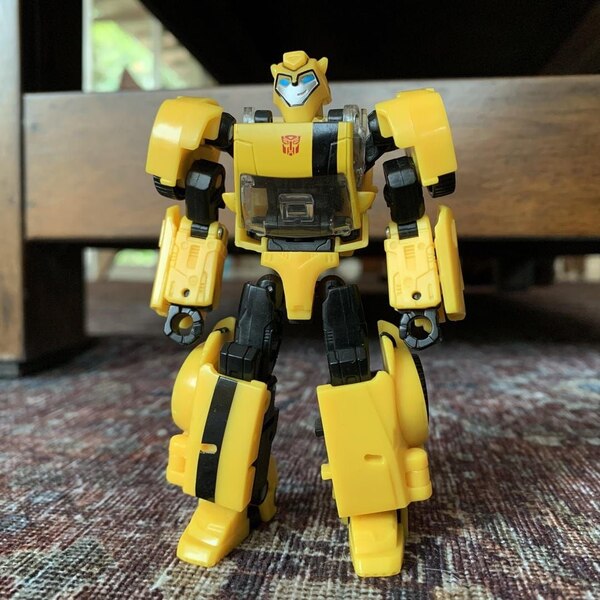 Image Of Animated Bumblebee Deluxe Class Images From Transformers Legacy Universe  (1 of 8)