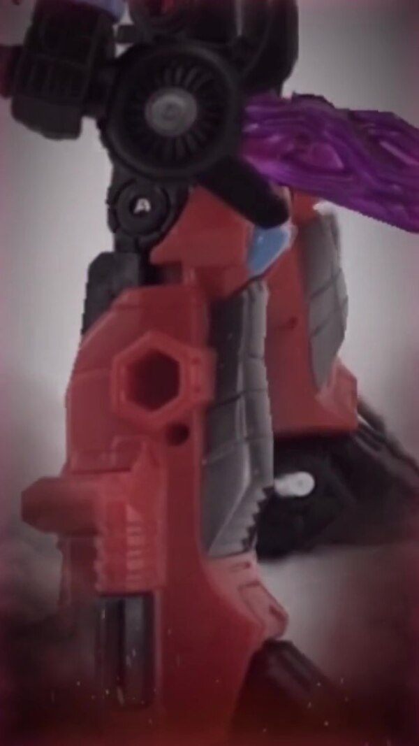Image Of Cyberverse Windblade Deluxe From Transformers Legacy Universe  (6 of 8)