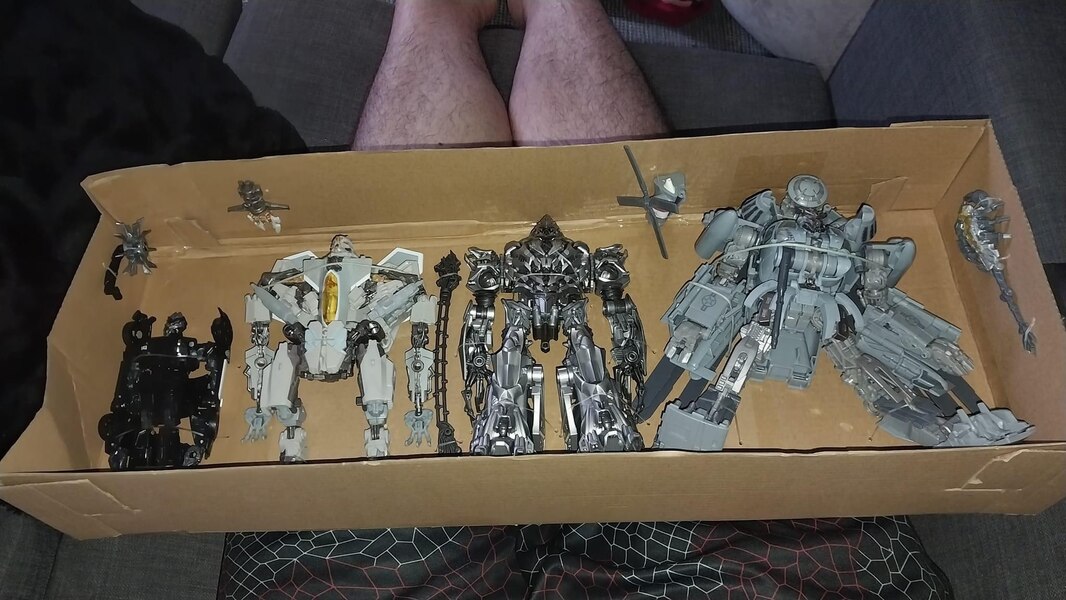 Image Of 15th Anniversary Package For Studio Series Decepticons Exclusive Boxed Set  (2 of 2)