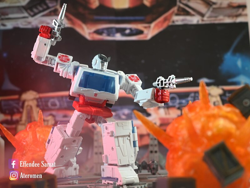 86 Autobot Ratchet Toy Photography Images By Effendee Samat  (8 of 9)