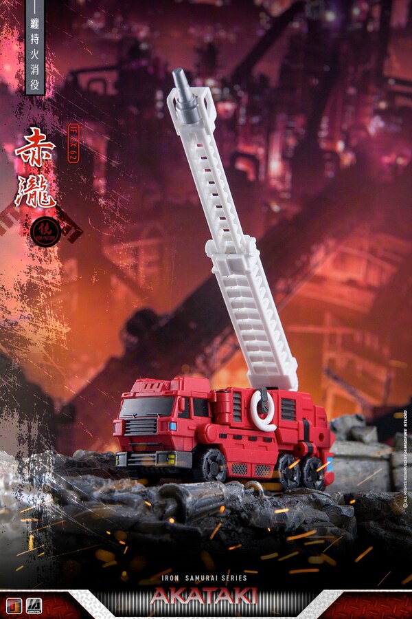 Iron Samurai Series Akataki Toy Photography Image Gallery By IAMNOFIRE  (5 of 17)