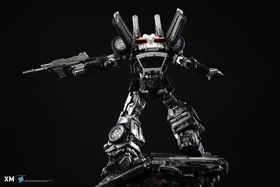 Image Of XM STUDIOS Prowl 110 Scale Statue  (20 of 31)