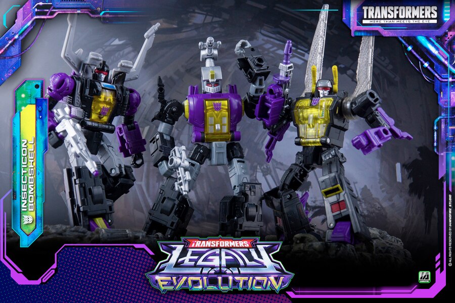 Insecticon Bombshell Legacy Evolution Toy Photography By IAMNOFIRE  (1 of 18)