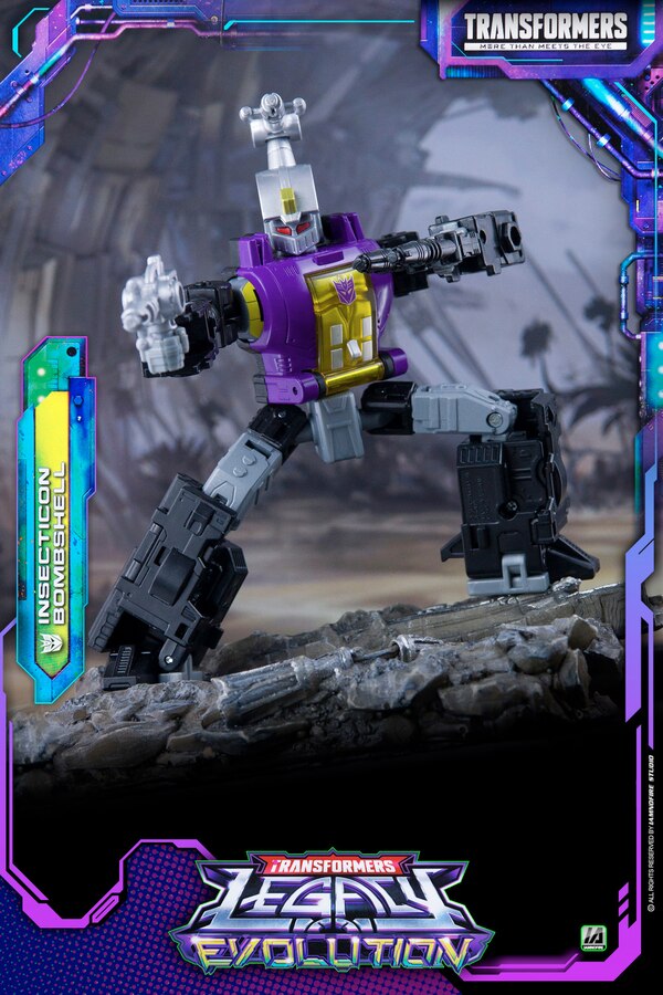 Insecticon Bombshell Legacy Evolution Toy Photography By IAMNOFIRE  (10 of 18)
