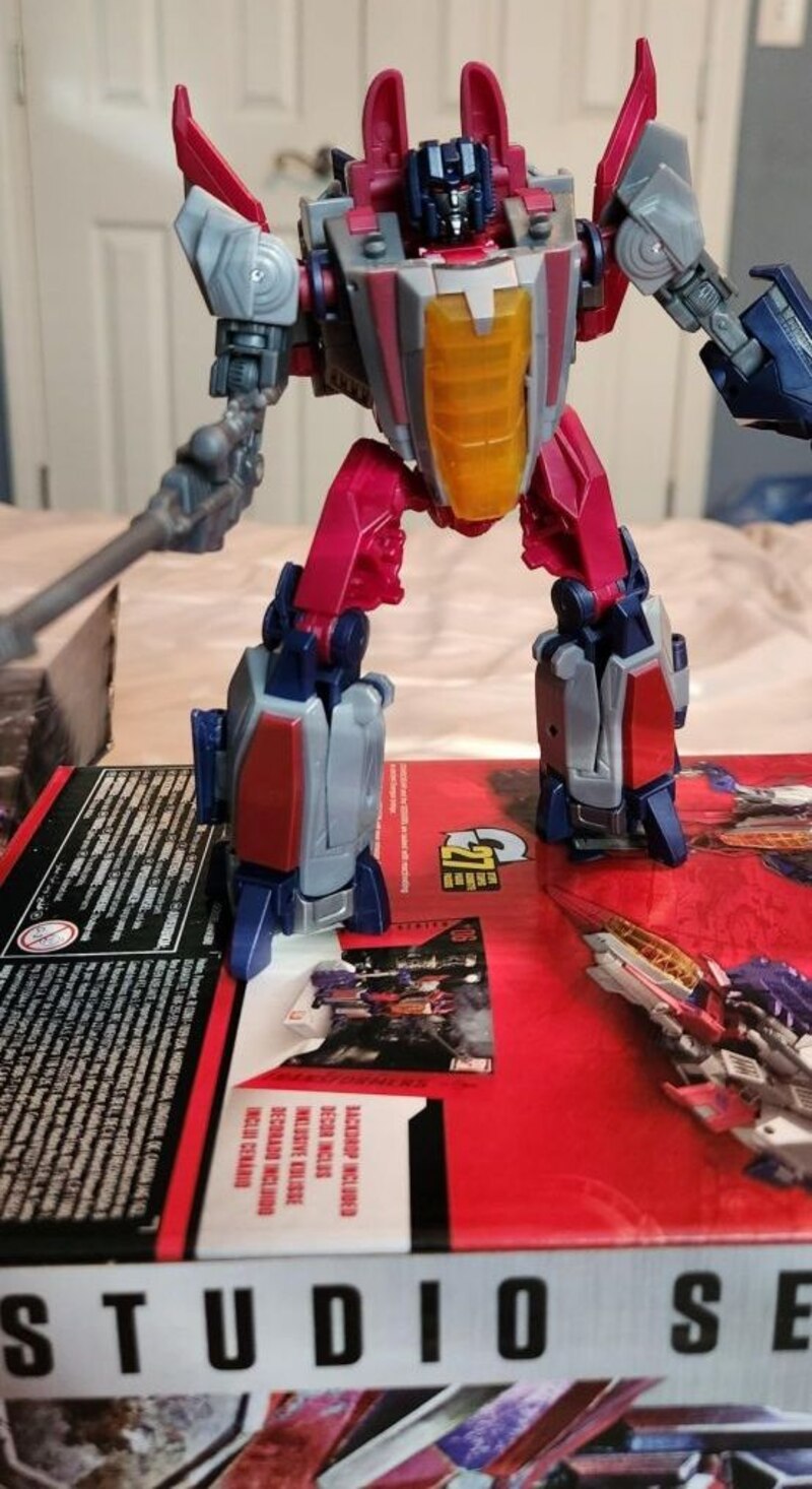 Gamer WFC Starscream in-Hand Images from Transformers Studio Series