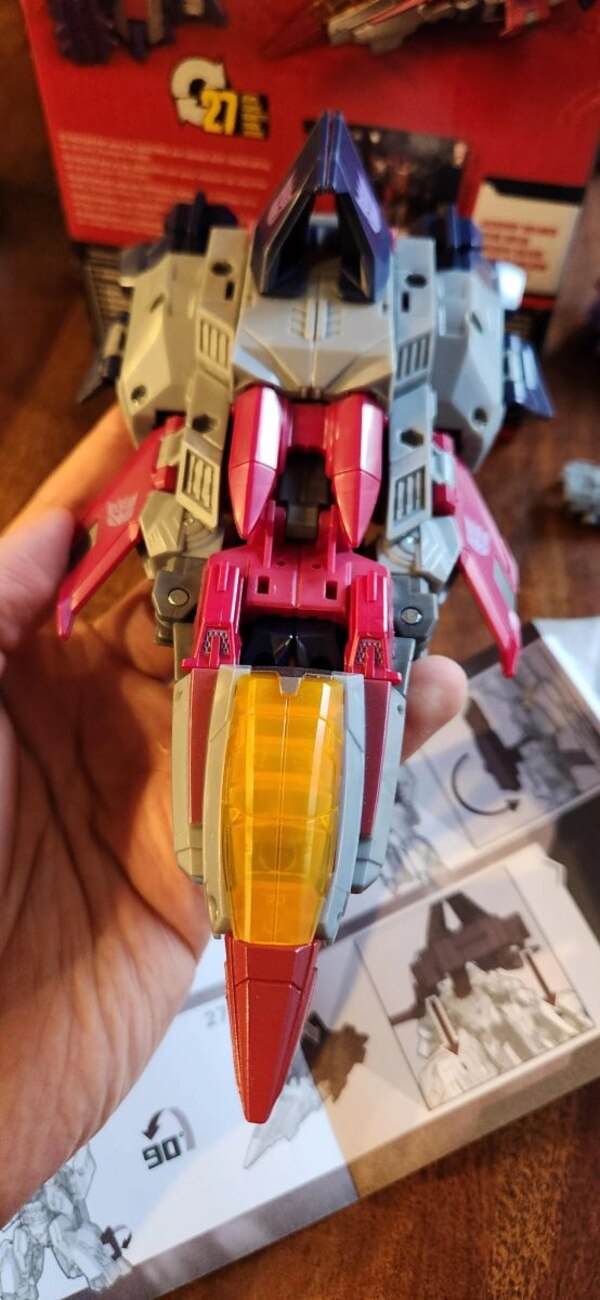 Image Of Gamer WFC Starsream From Transformers Studio Series  (9 of 13)