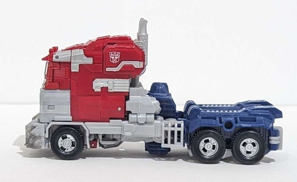 Image Of Optimus Prime Figure From Transformers Reactivate Game  (25 of 31)