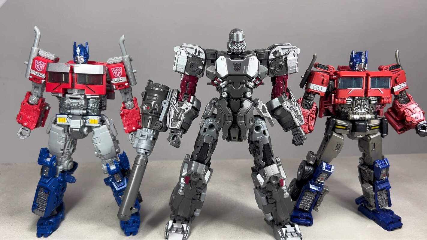 SS-109 Concept Art Megatron In-hand Images & Video for Studio Series Leader  Class