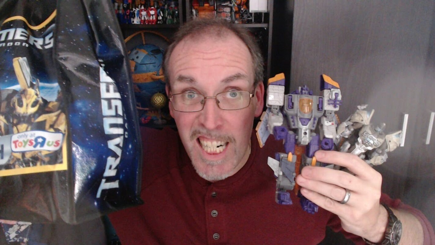 Gotbot Goes Live: Tidal Wave, Mohawk, Wheeljack, Hasbro Woes And A Holiday Unboxing