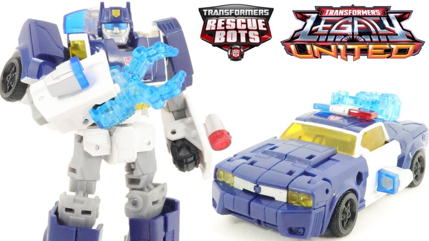 Transformers Legacy United Rescue Bots Universe Deluxe Class Chase Review (4K)