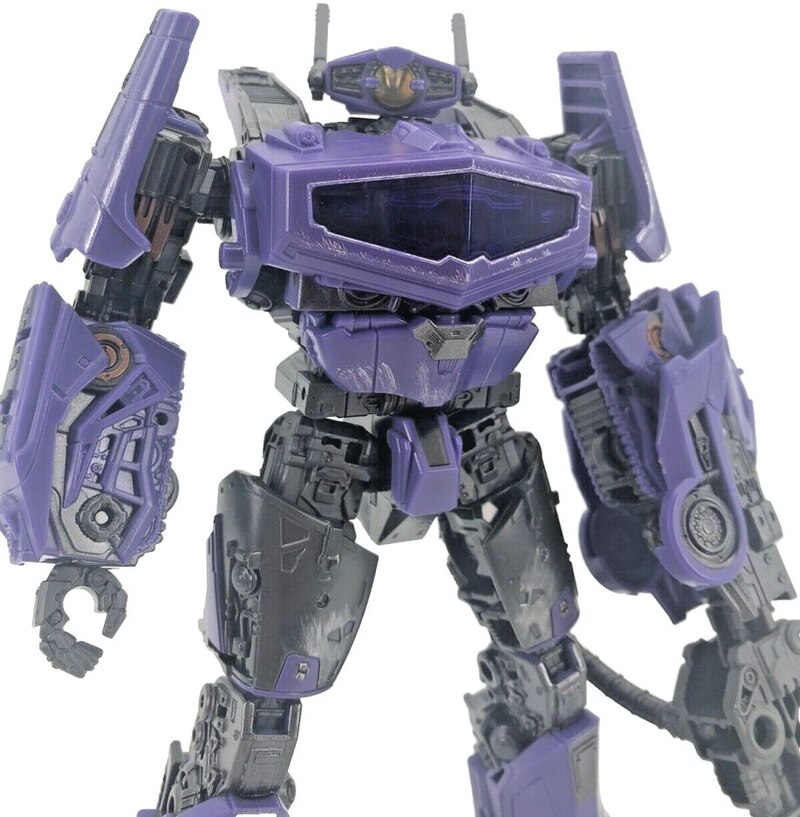 Shockwave TF6 Voyager Figure Images From Studio Series