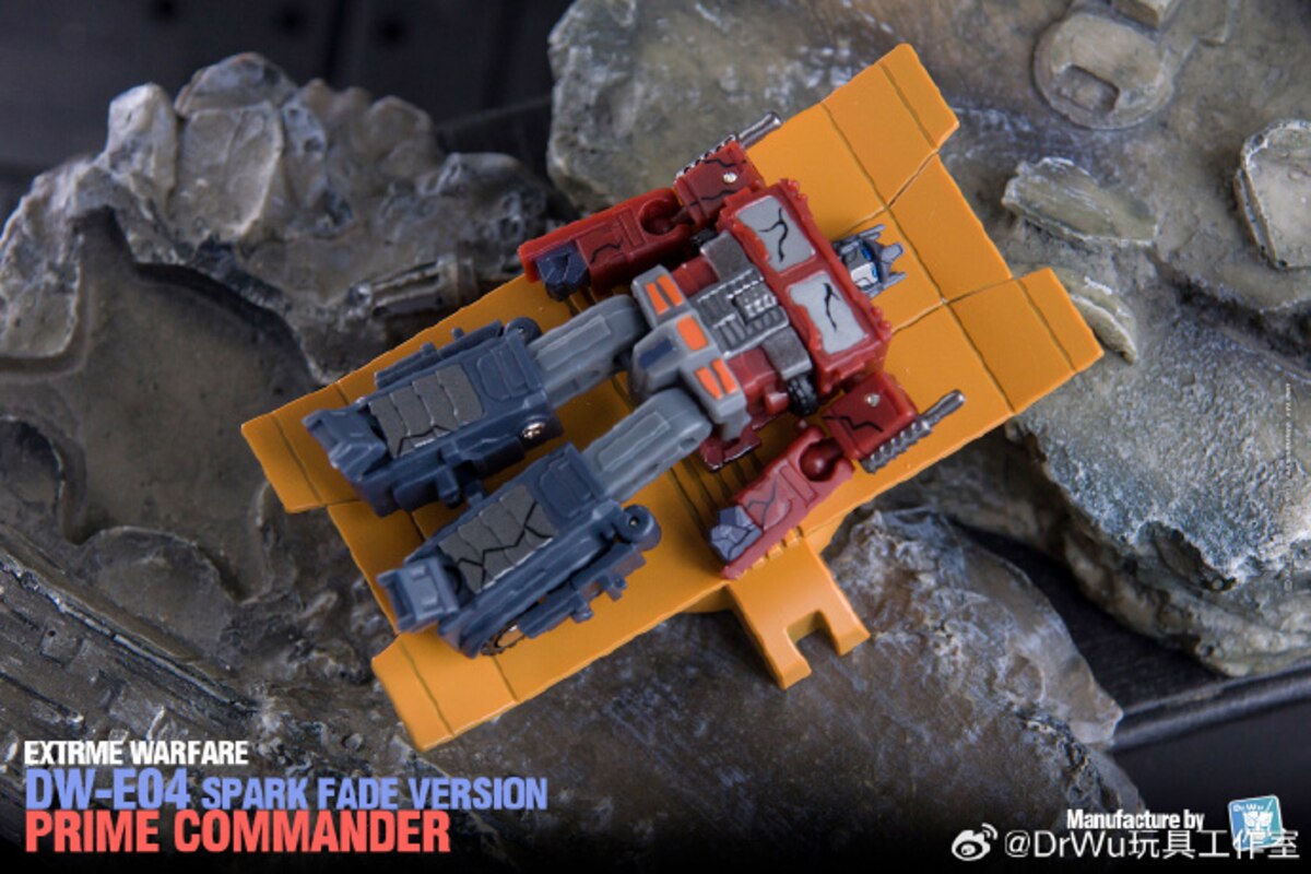 DW-E04 Spark Fade Version Prime Commander Stock Images From Dr WU