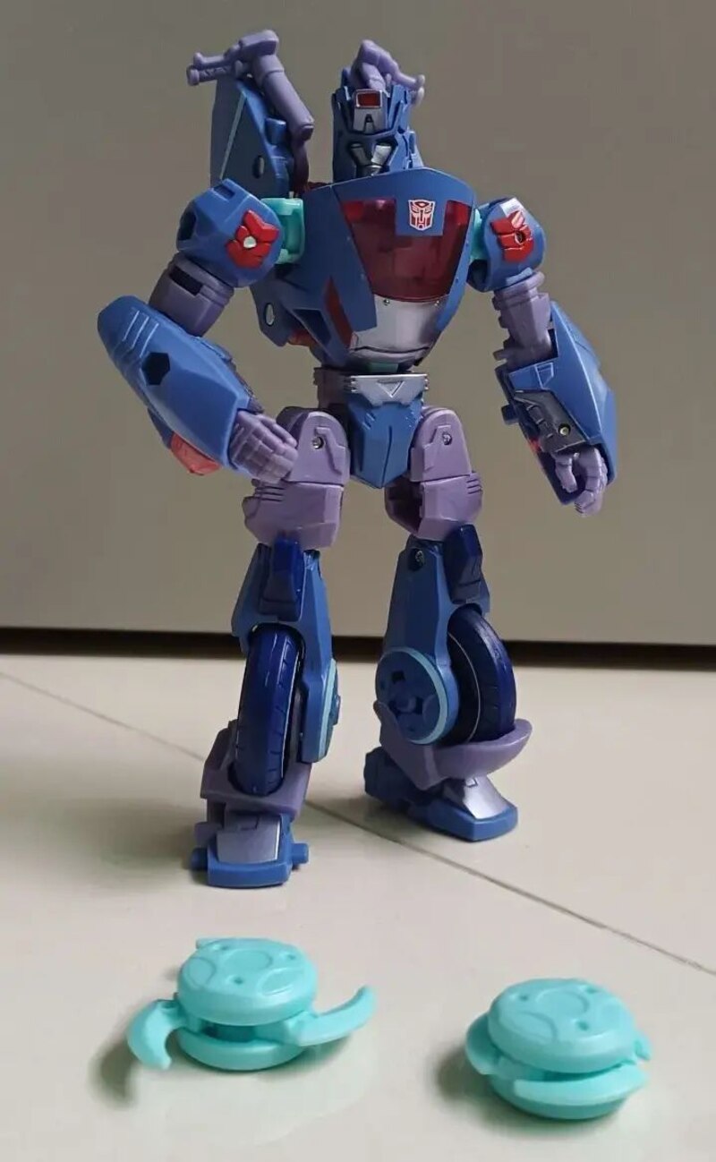 Transformers Legacy United Deluxe Shard First Look - Transformers