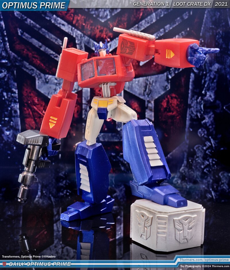 Daily Prime - Loot Crate DX Optimus Prime Stretches The Imagination