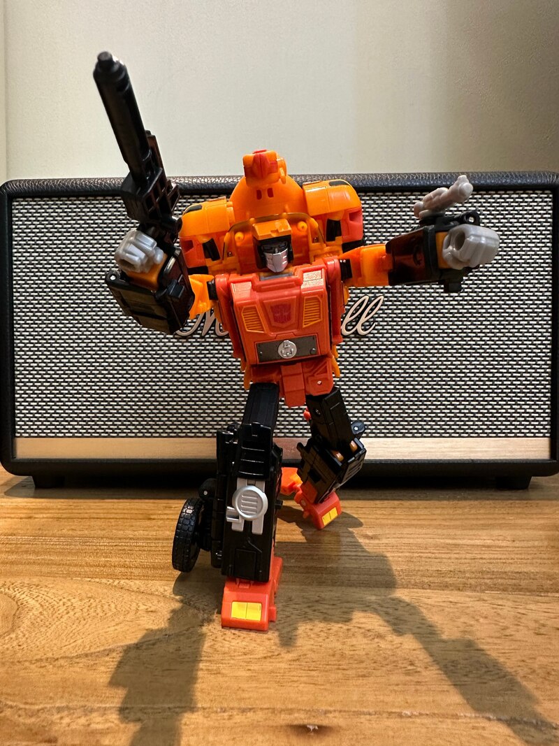 United Sandstorm In-Hand Images of Wave 2 Leader from Transformers Legacy