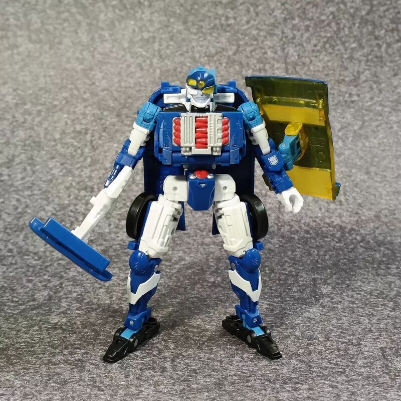 United RID SideBurn More New In-Hand Images from Transformers Legacy Wave 3 Figure