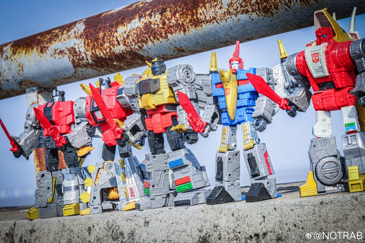 Leader Swoop Completes the 1986 Dinobots Transformers Studio Series Figures