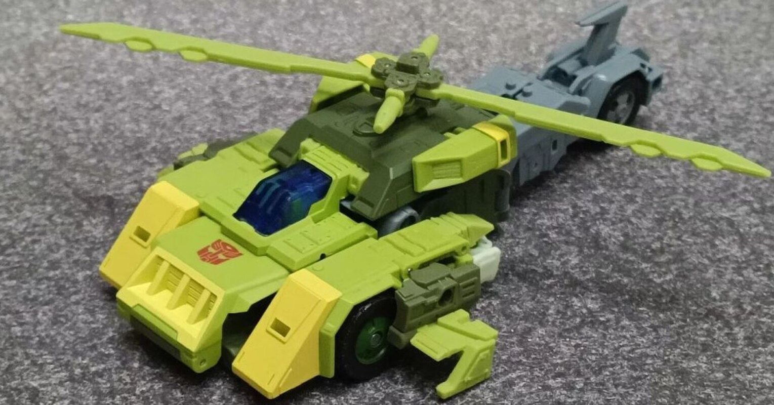 86 Leader Class Springer More In-Hand Images of Transformers Studio Series Figure