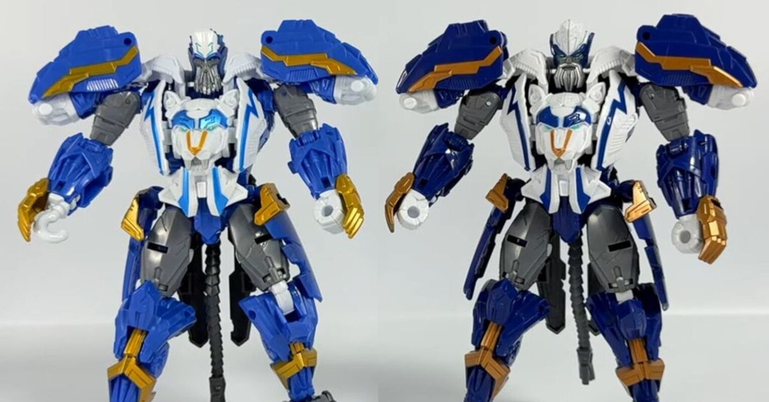 Star Raiders Thundertron, Nightstrike, Carcitron In-Hand Images & Video from Transformers Legacy United