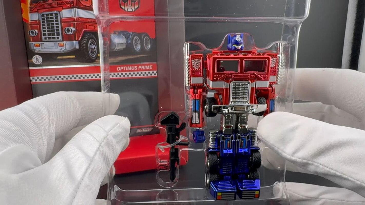 Hot Wheels Optimus Prime In-Hand Images & Video for Mattel Creations X  Transformers