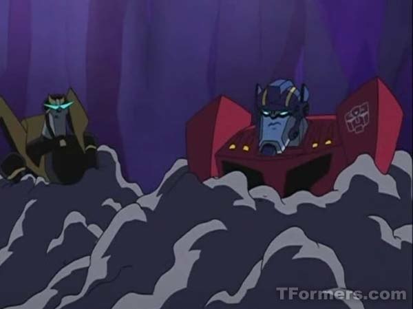 Transformers Animated 28 29 A Bridge TooClose 260 (258 of 530)